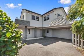 Endless Summer - Mount Maunganui Holiday Home